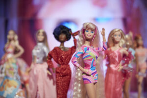 La Mattel ha festeggiato i 60 anni di Barbie esponendo alcuni dei suoi modelli storici a Firenze in occasione di Pitti Bimbo